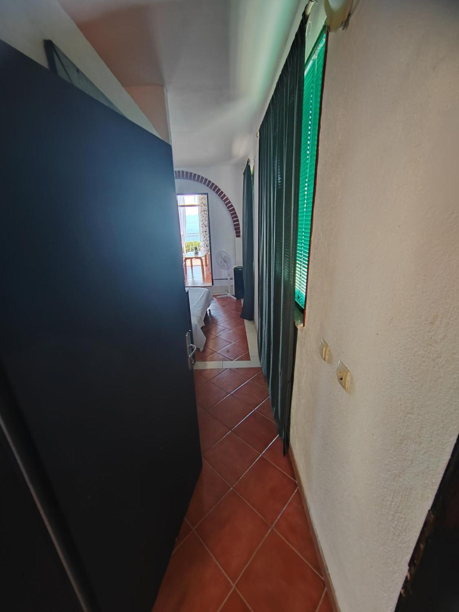Apartmani Ankora Brist Zewnętrze zdjęcie
